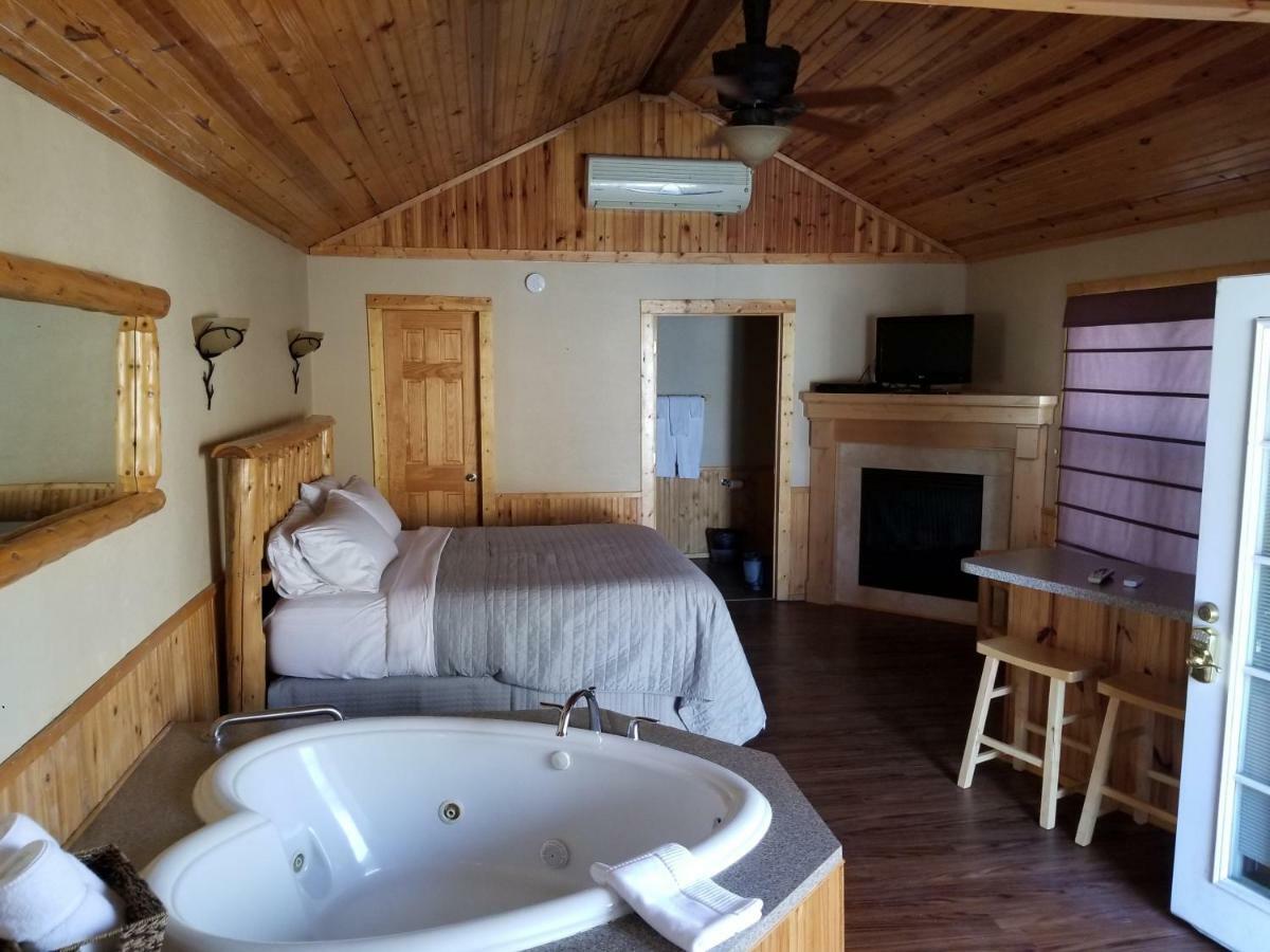 Отель Hidden Lake Winery Aviston Экстерьер фото